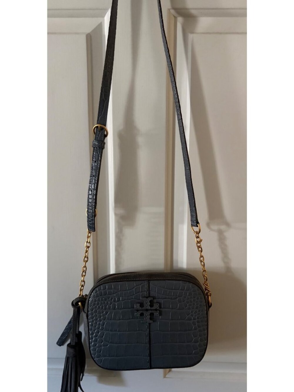 TORY BURCH McGraw Croc Embossed Leather Camera Bag Crossbody - Picture 13 of 14